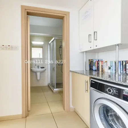 شقة Coralli Beachfront With Breathtaking Sea Views