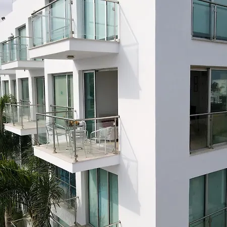 Coralli Beachfront With Breathtaking Sea Views *